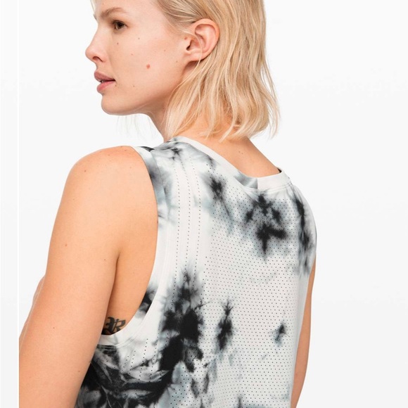 Lululemon Train to Be Tank - Picture 5 of 9